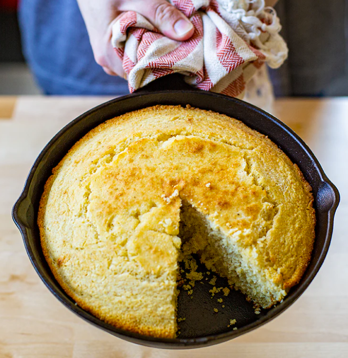 Lodge 9" Cast Iron Skillet