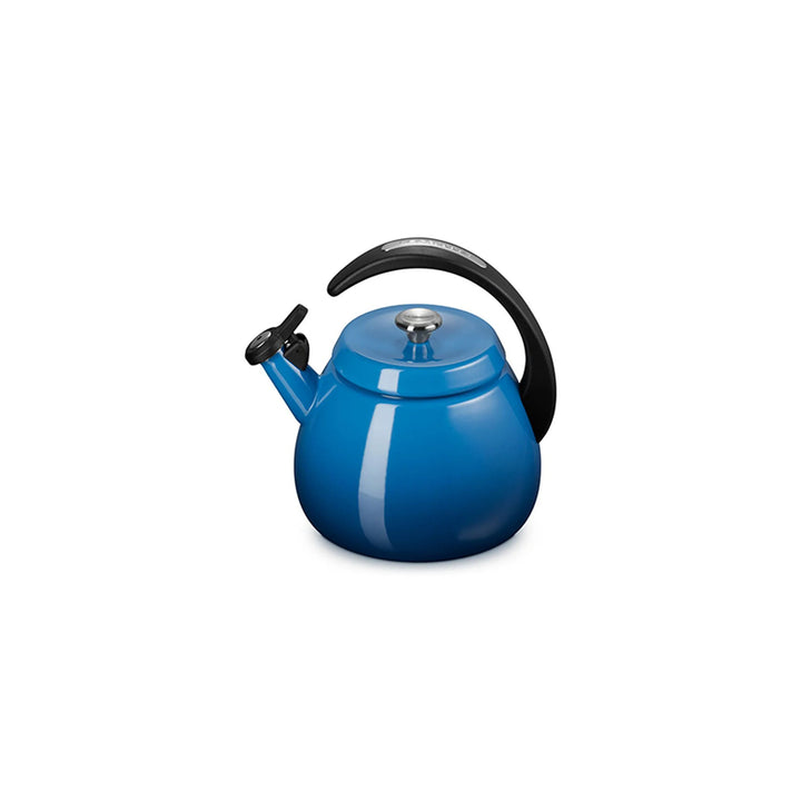 Le Creuset Cloche Kettle, 2.2 Qt.