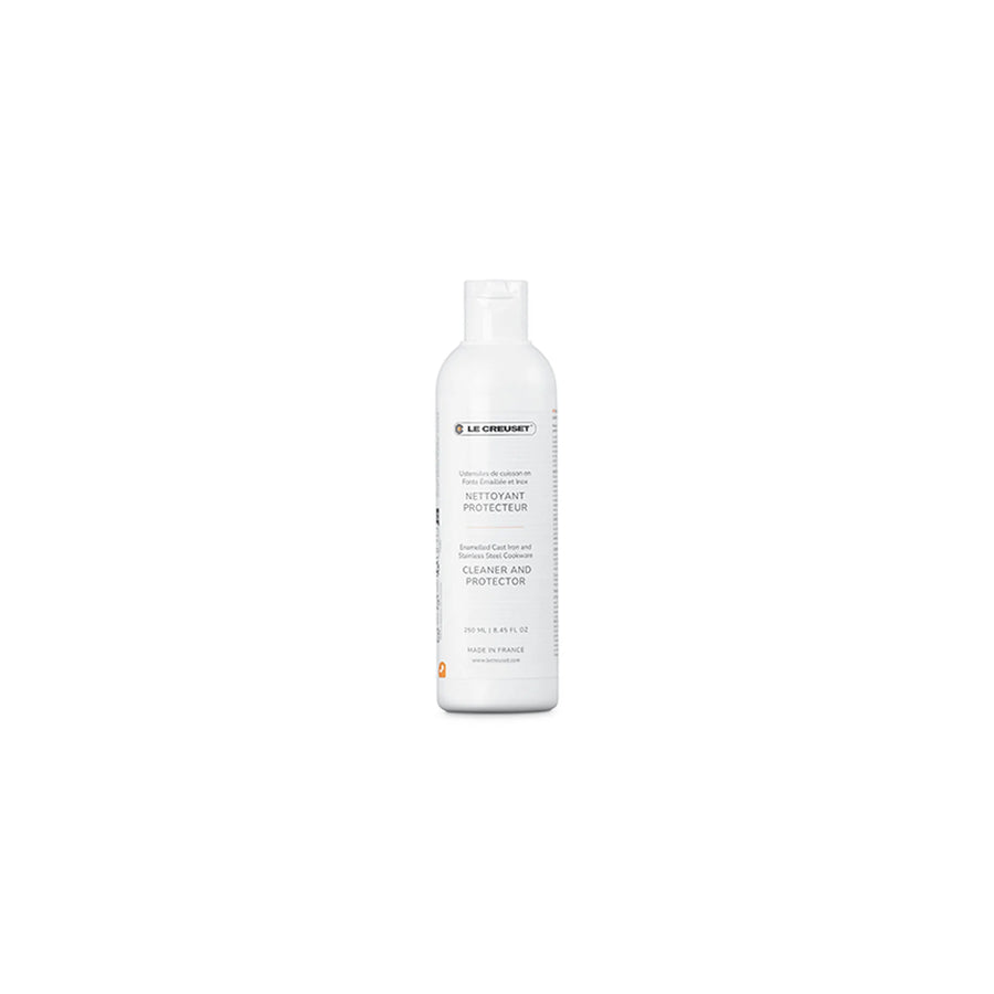 Le Creuset pots and pans cleaner bottle, 8.45 oz